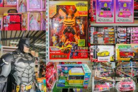易購玩具王國【彰化玩具】|彰化員林必逛的高CP值玩具批發賣場;從夜市到專櫃玩具禮品全部都有