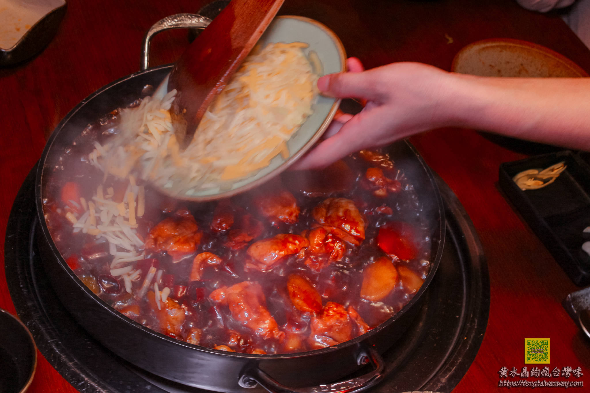 韓金館【台北美食】|台北網美必來餐廳；韓式料理&韓國烤肉&韓國鍋物；還可韓服試穿體驗