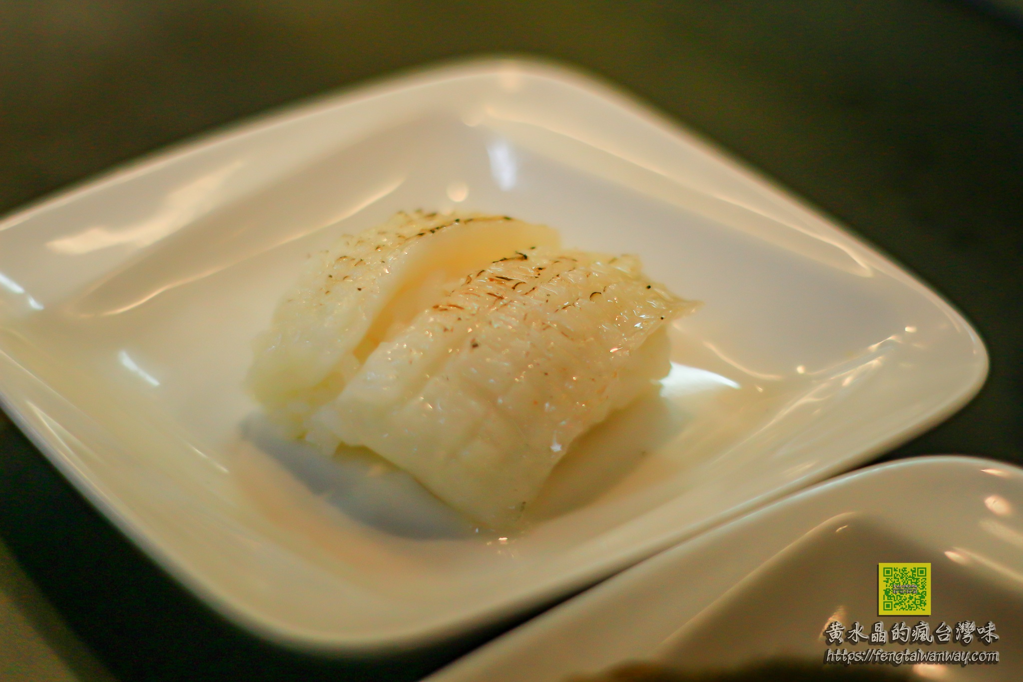丸隆生魚行【台北美食】｜永樂市場品嚐最美味的刺身海鮮還有0元滿料味增湯