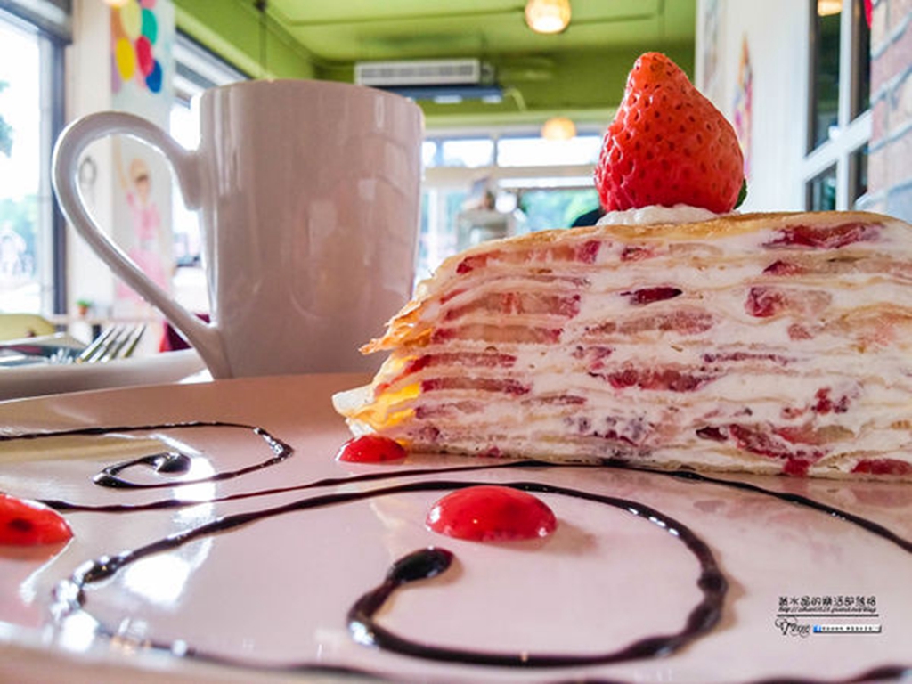 法樂米咖啡【八德美食】|東勇街甜點蛋糕店季節限定手工法式草莓千層派