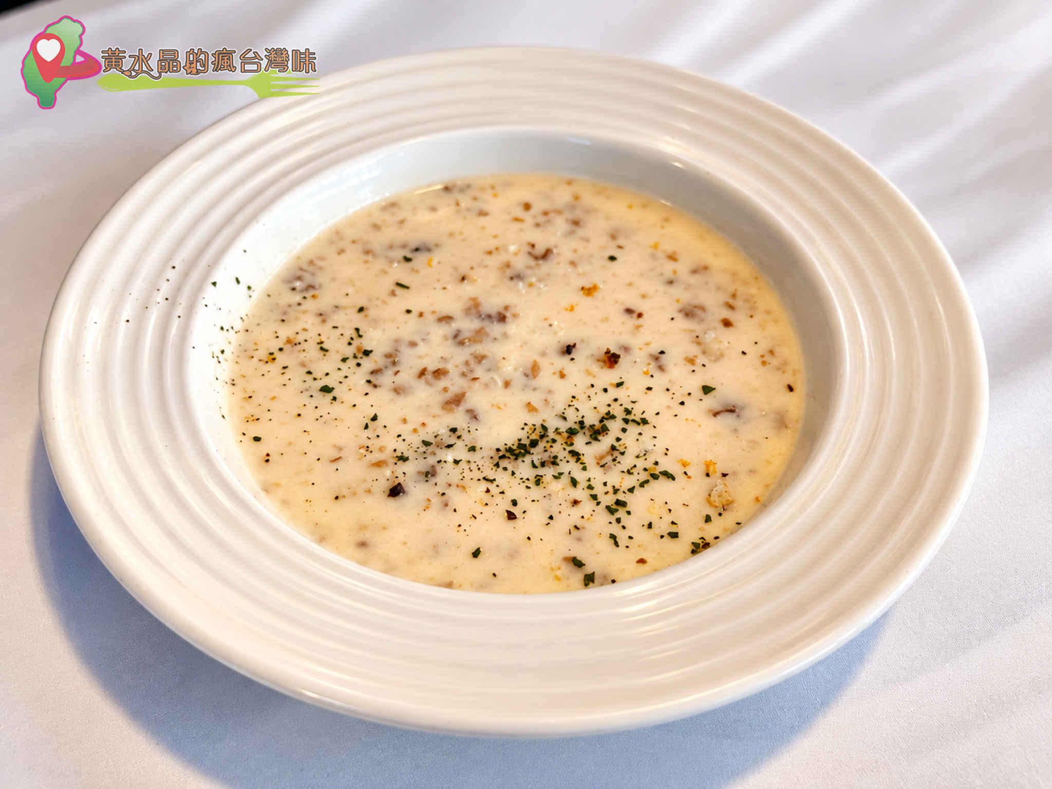 星辰牛排奶油磨菇濃湯｜國父紀念館站牛排推薦