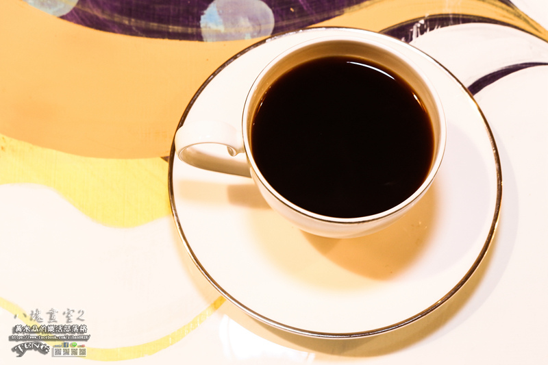 八塊畫室咖啡2【桃園咖啡】|桃園市桃園區老屋改造咖啡館；延續八塊畫室咖啡的文創基地。 @黃水晶的瘋台灣味